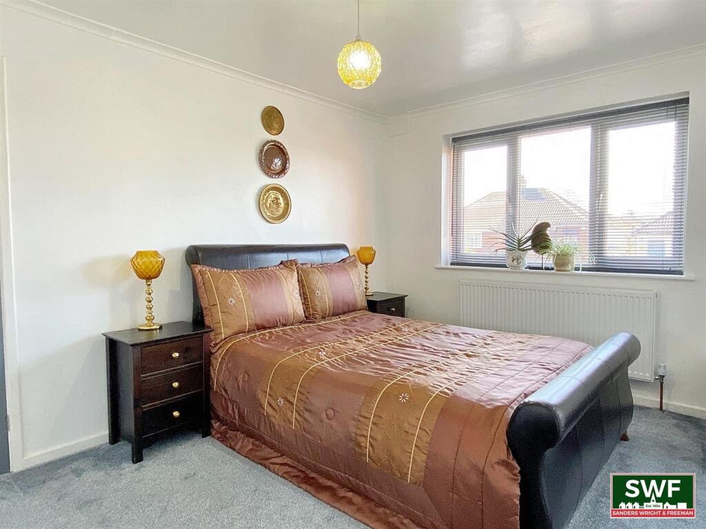 Bedroom2.5.jpg