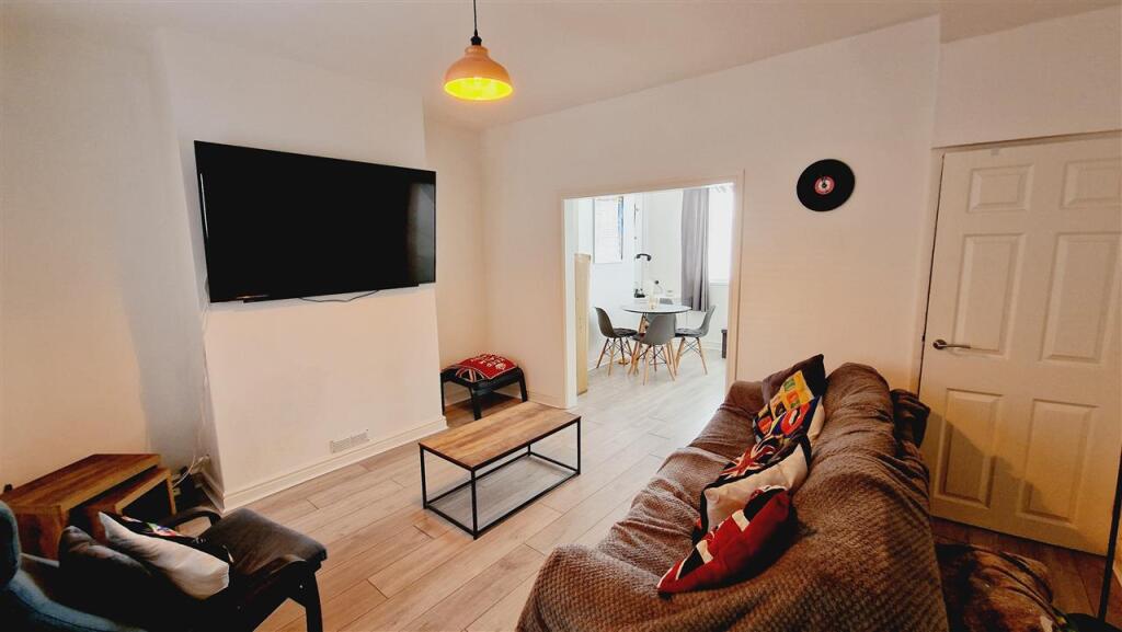 Lounge 2
