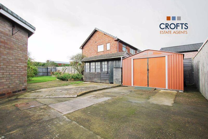 Exterior - Rear view 2