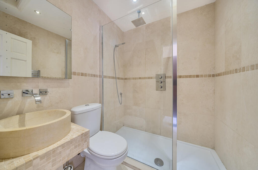 1360132-15-68dd57...