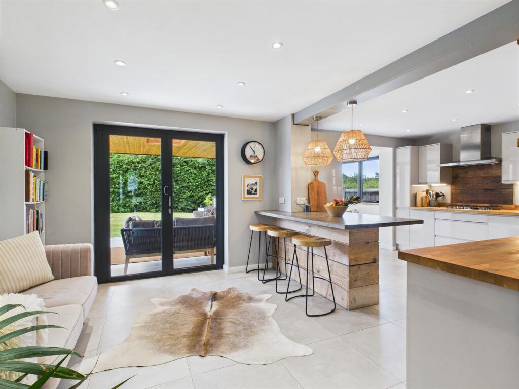 Kitchen/Family Room