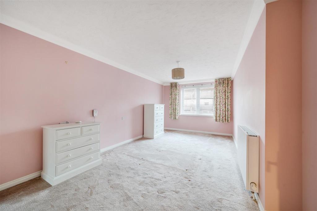 Bedroom.JPG
