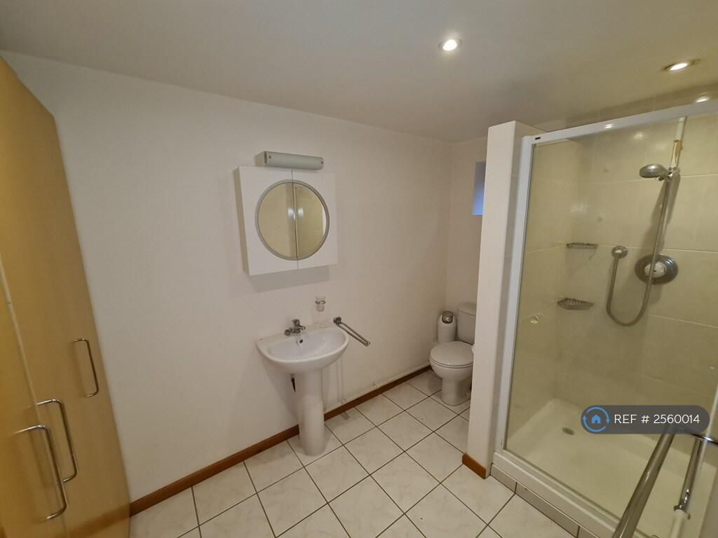Ensuite Bathroom
