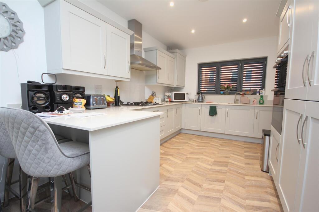 Whiteley Way, Curbridge, Southampton