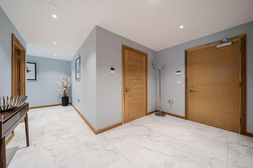 1305588-4-6842d9b...