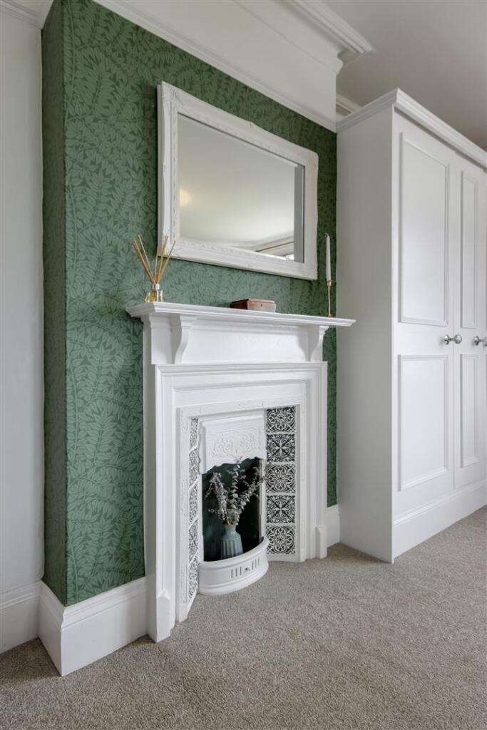 Fireplace - Principal Bedroom