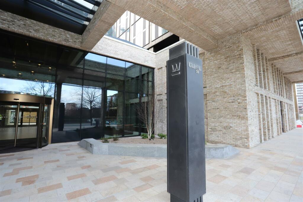 Outside 2.JPG