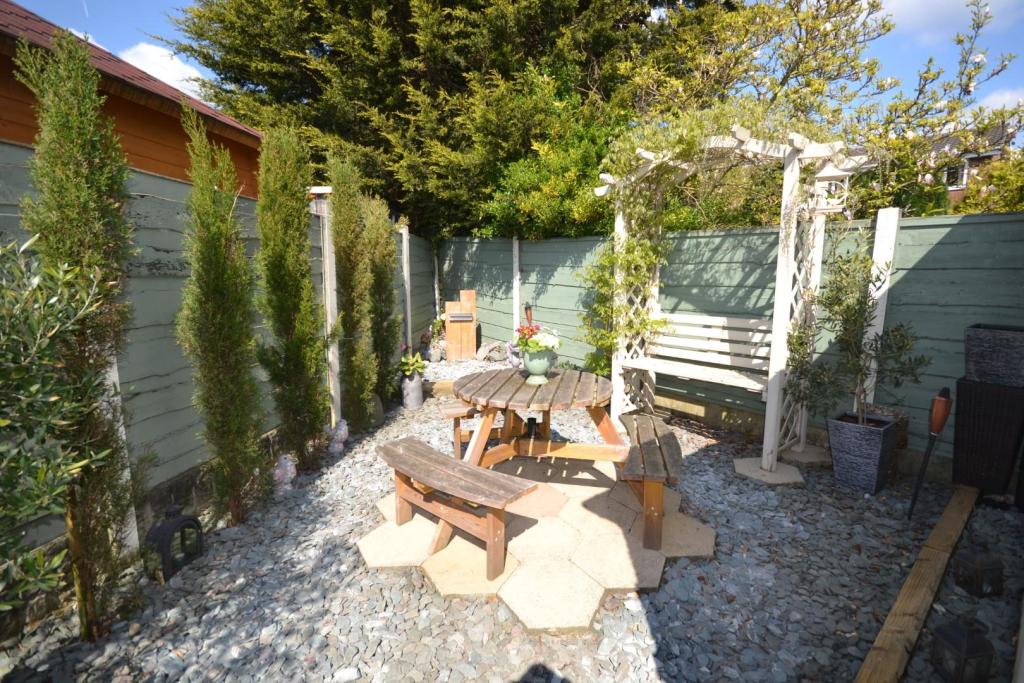 Outside - Rear Garden