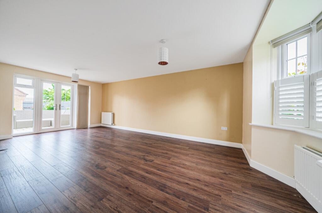 13-681c2d8e7e3c3-1287376-ARW-13C