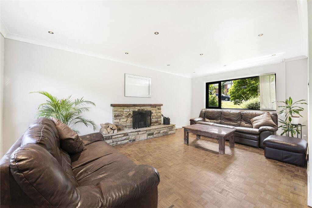 Sitting Room Area