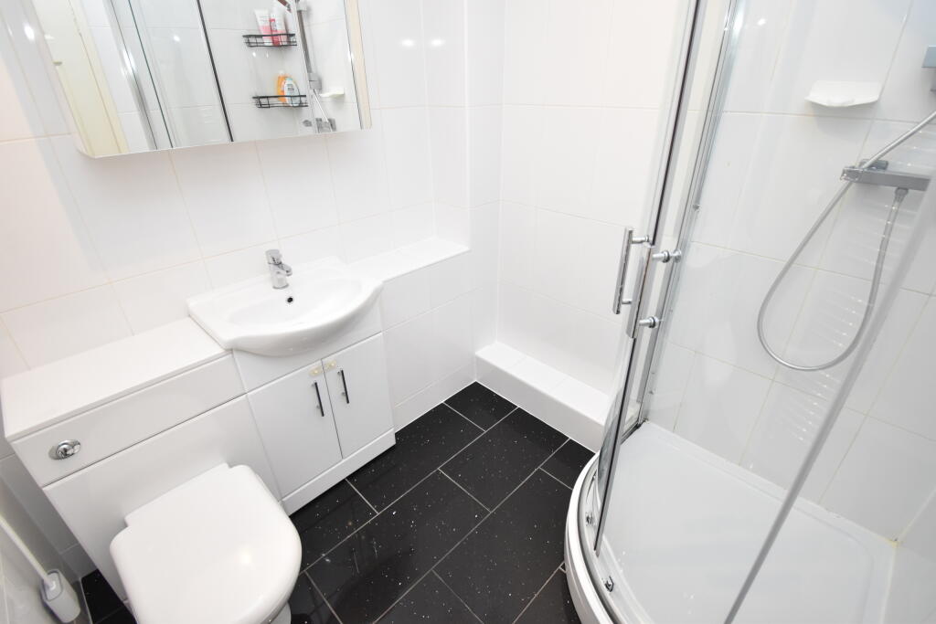 Shower Room.JPG