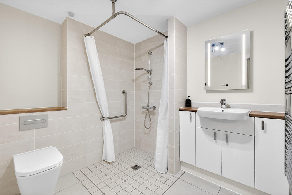 44 Wellington Par...