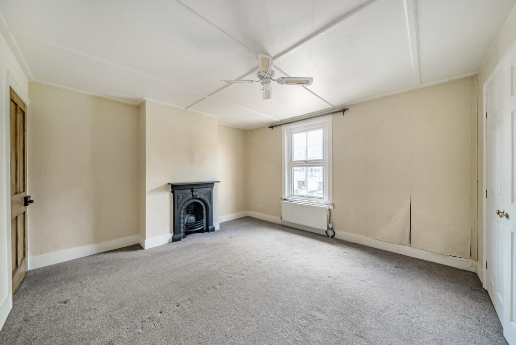 1303192-6-6842d5f...