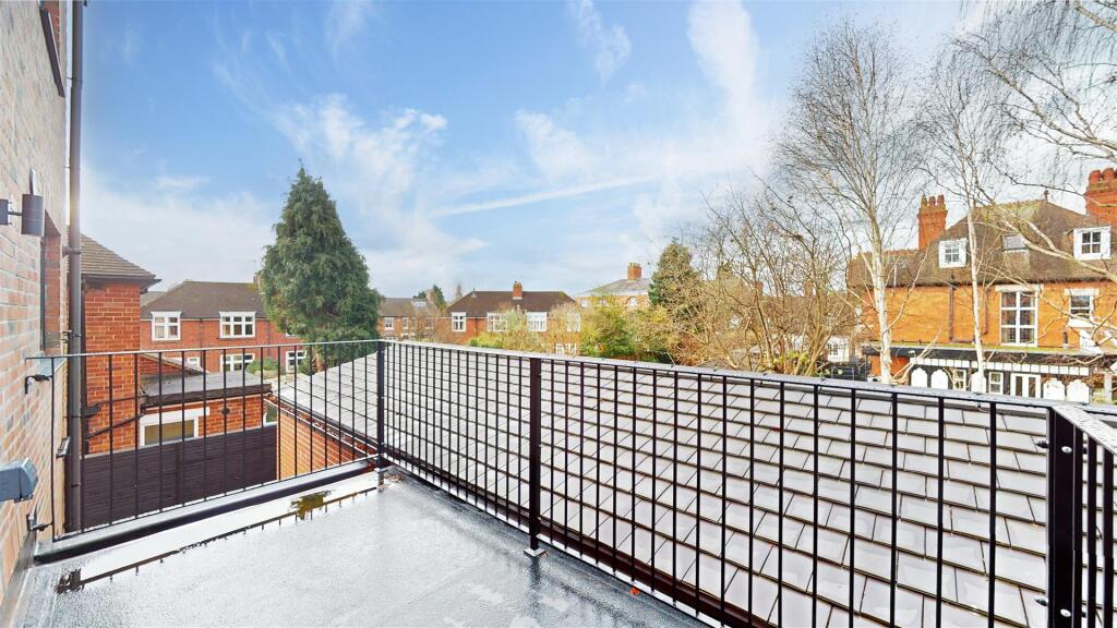 Hunters Court 7 Rear Balcony.jpg