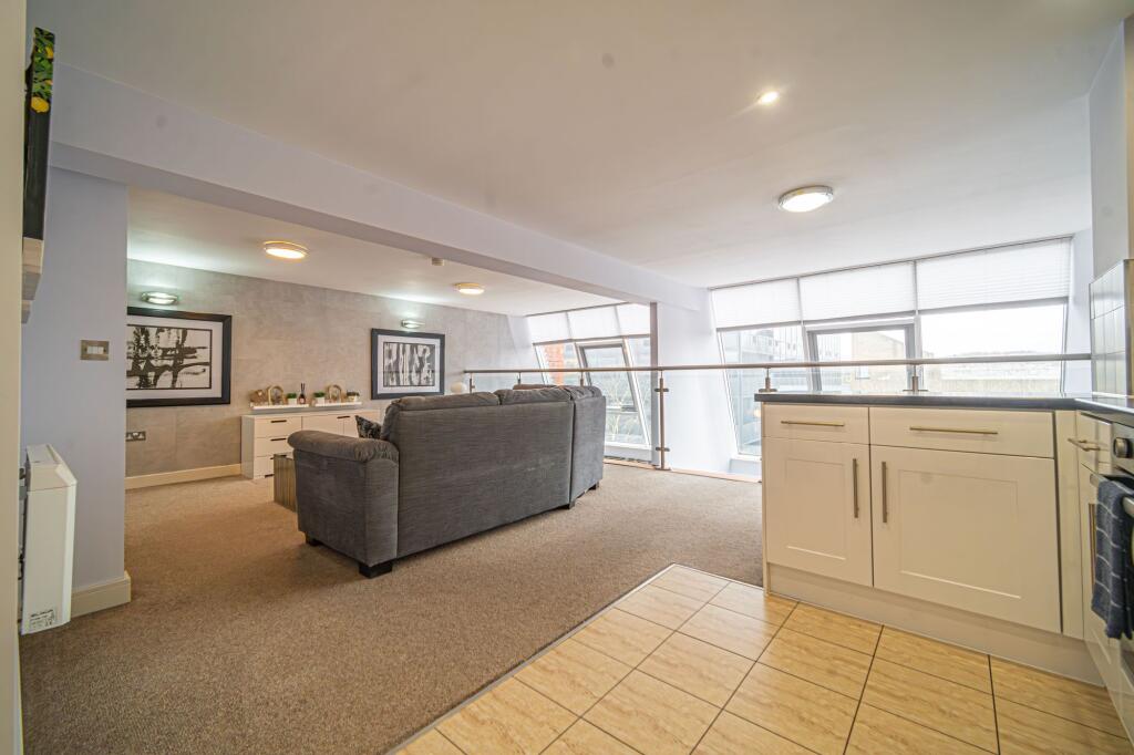 Living Room/Kitchen