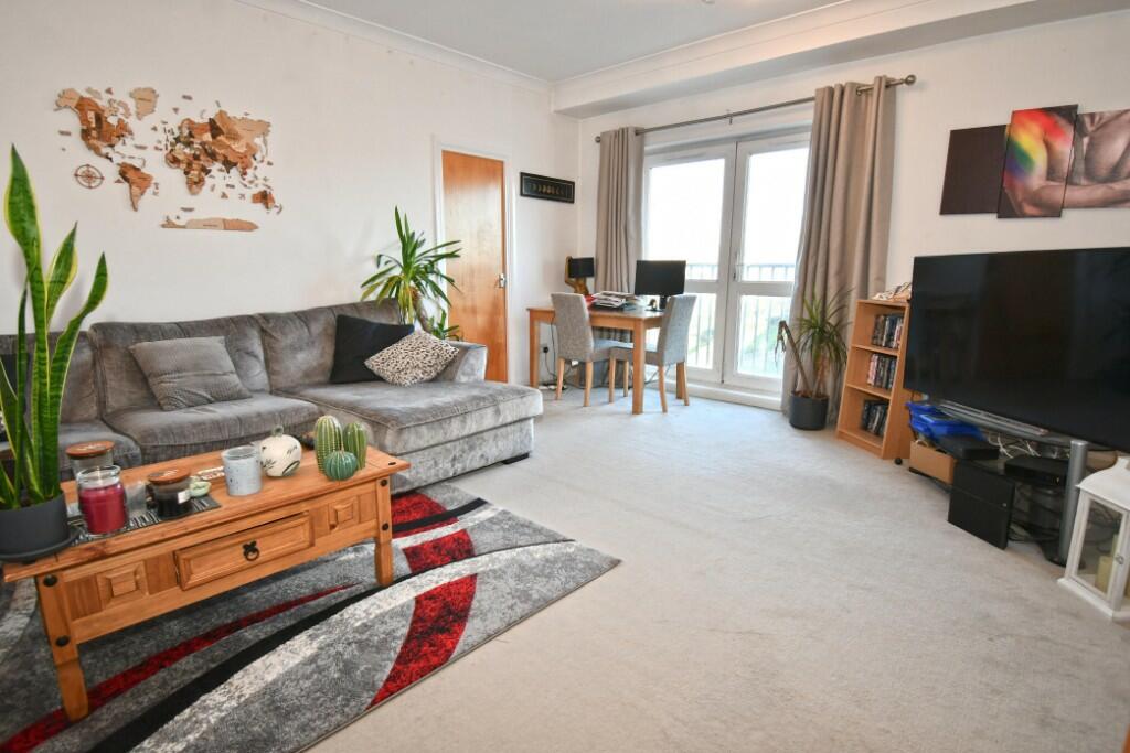 Sitting/Dining Room