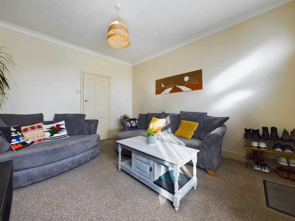 CAM04273G0-PR0086...