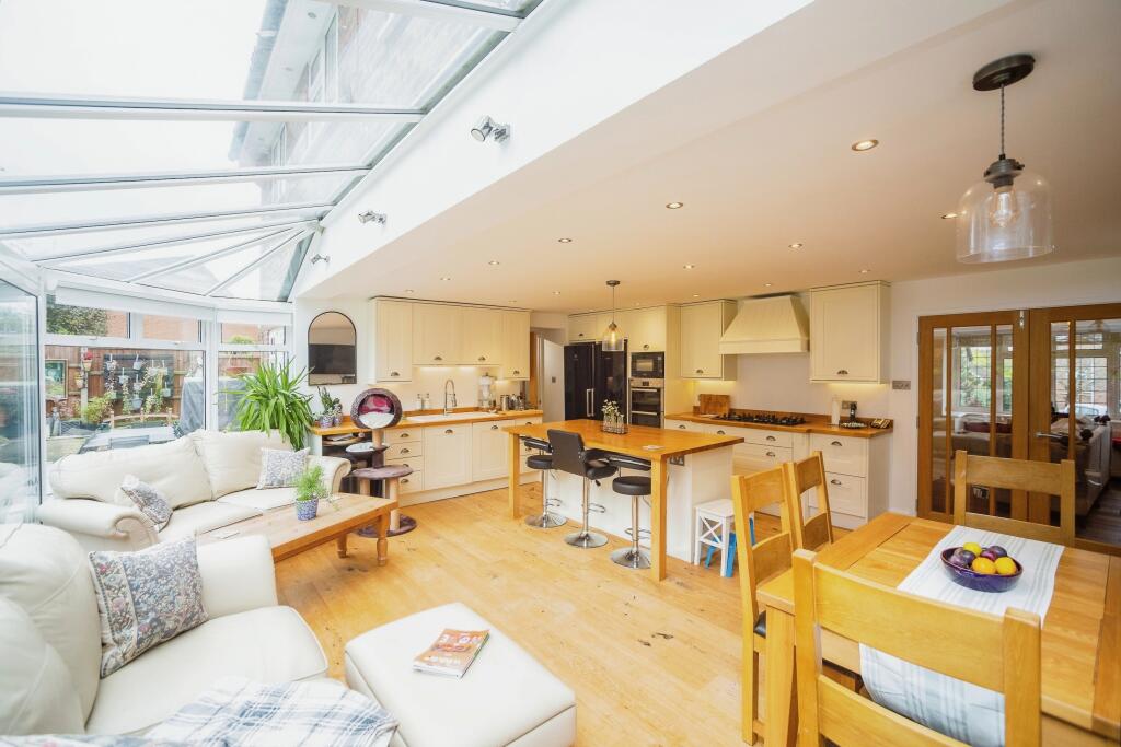 Dining / Family Room