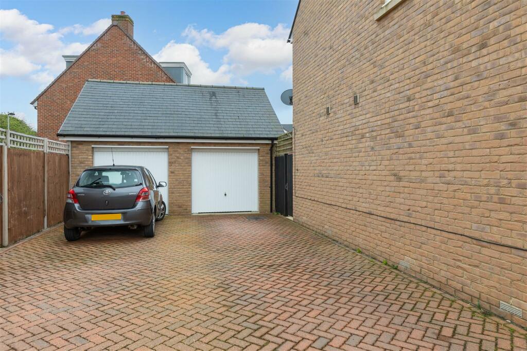 24 Taylors Road-13.jpg