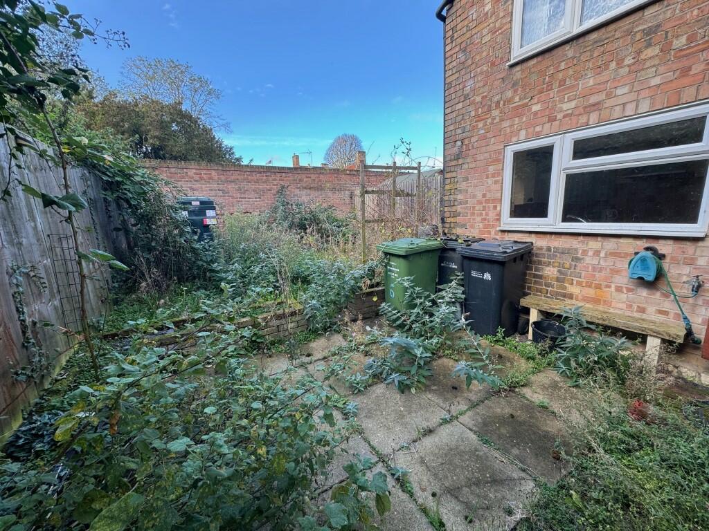 H (Medium) T202411131727.jpg