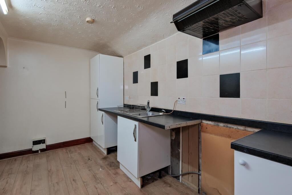 039-2 Charlotte Street Stane, Shotts, ML7 5JL.jpg