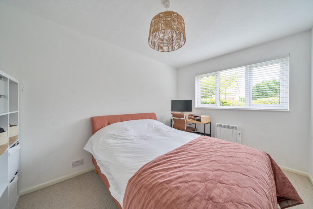 1301306-2-68385c1...