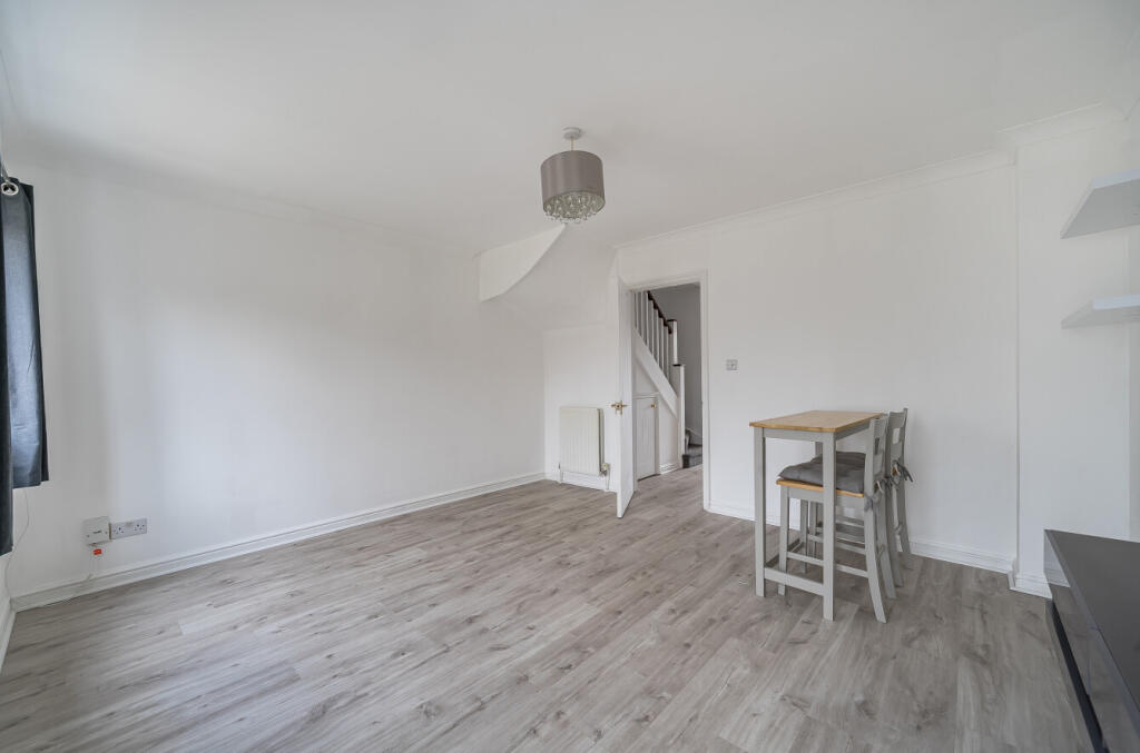 1381722-13-694026...