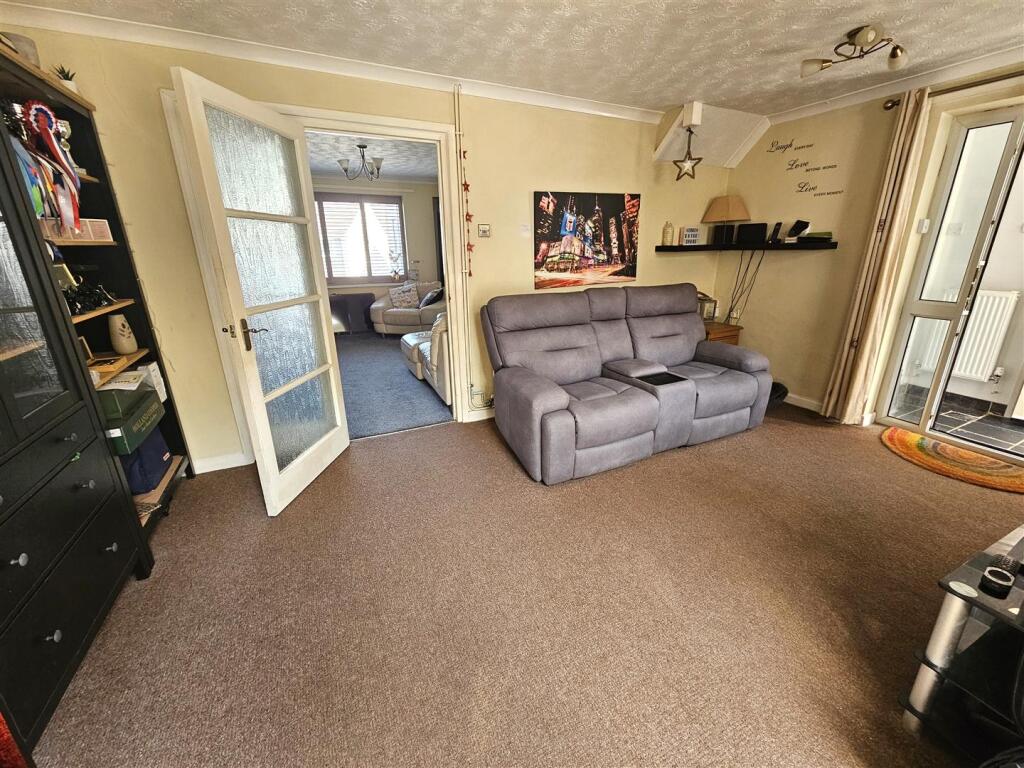 Dining Room.jpg