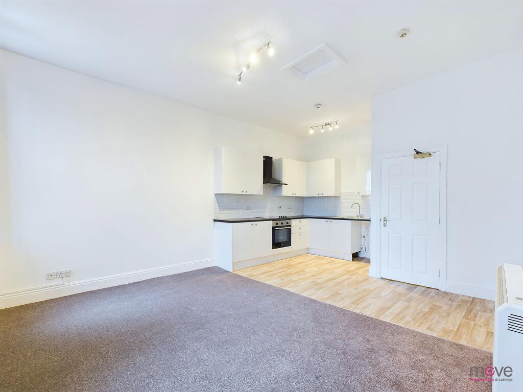 Kitchen/lounge