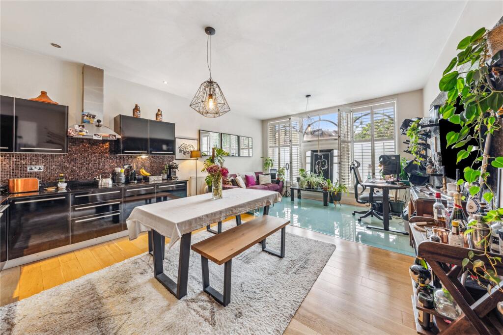 Open Plan Reception