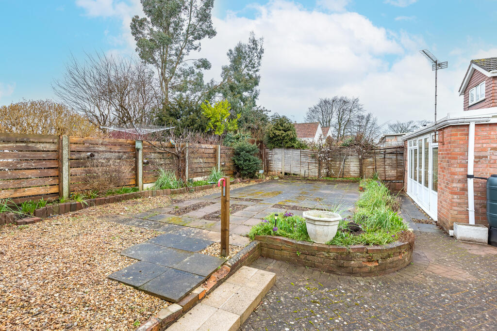 36 Shrubbery Road -23 - sky