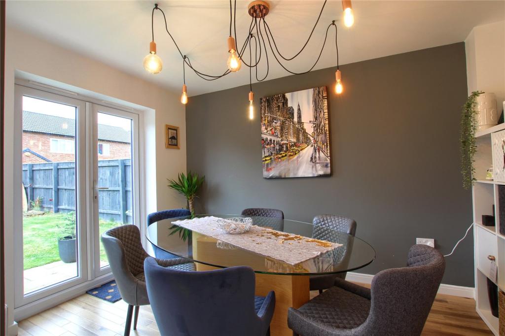 Sitting/Dining Room