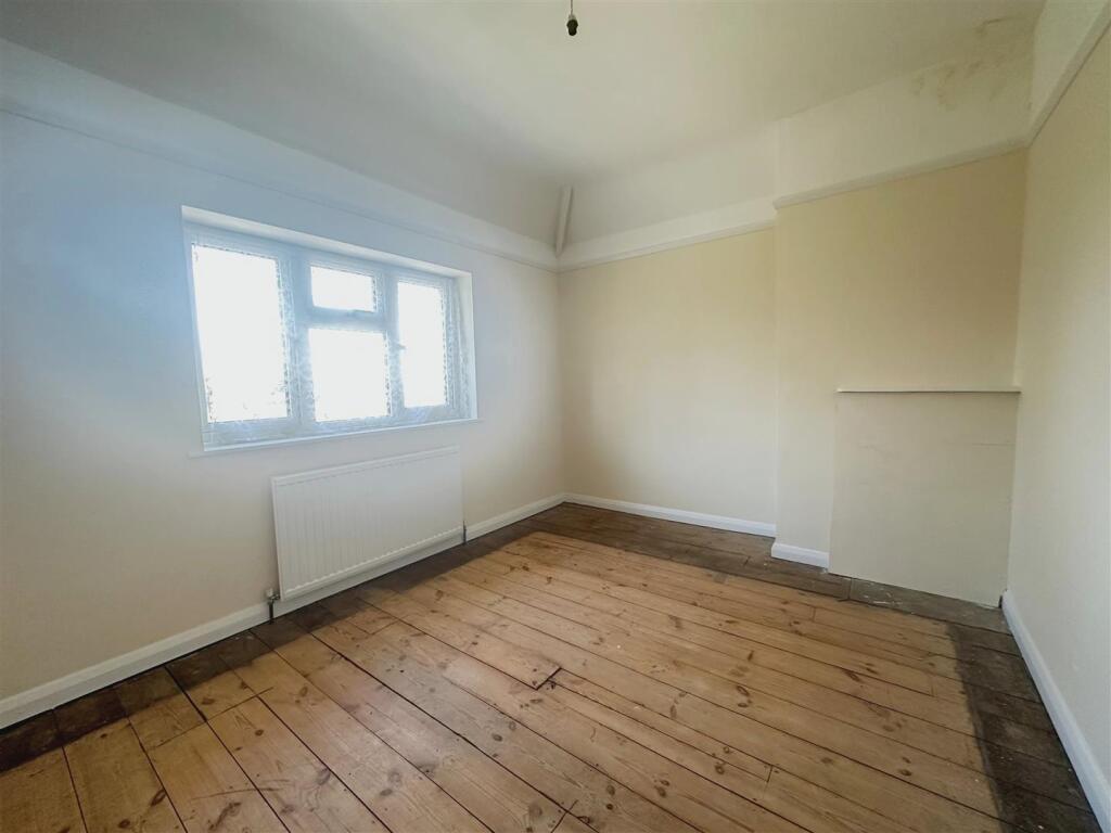Bedroom 2.jpg