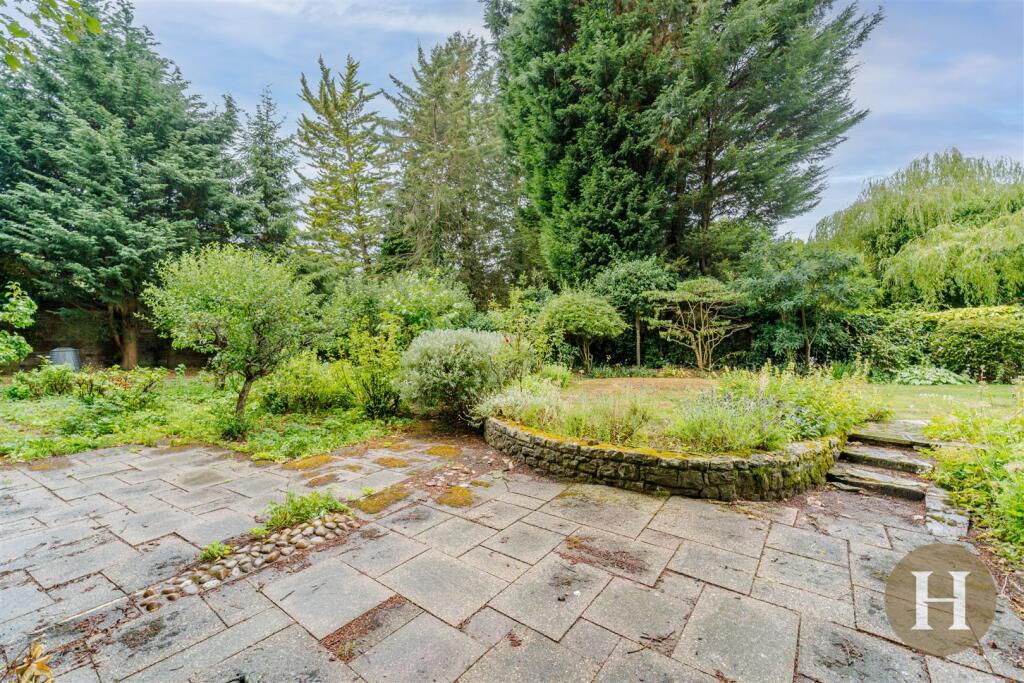 Hadleigh Estate Agents-46.jpg