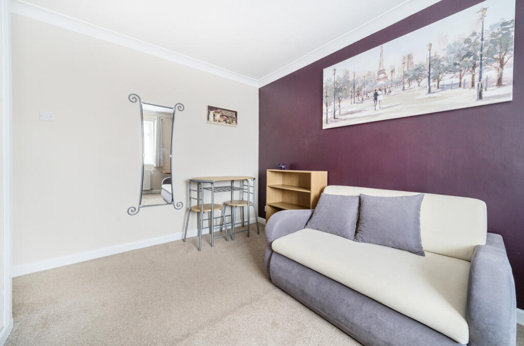 129844811683084b5b8a15