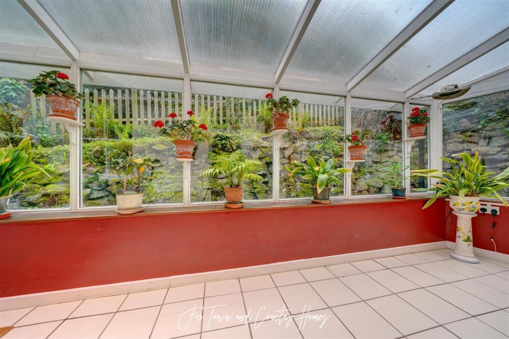 24 Hornyold Ave (24).jpg