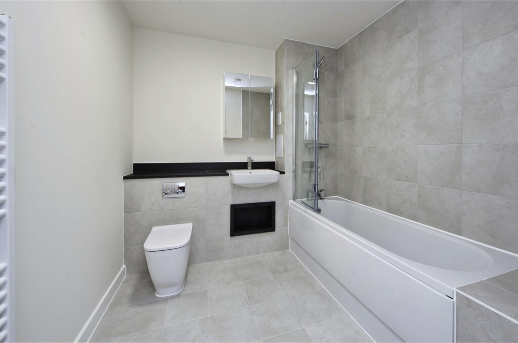 flat 6 iris hse-4...