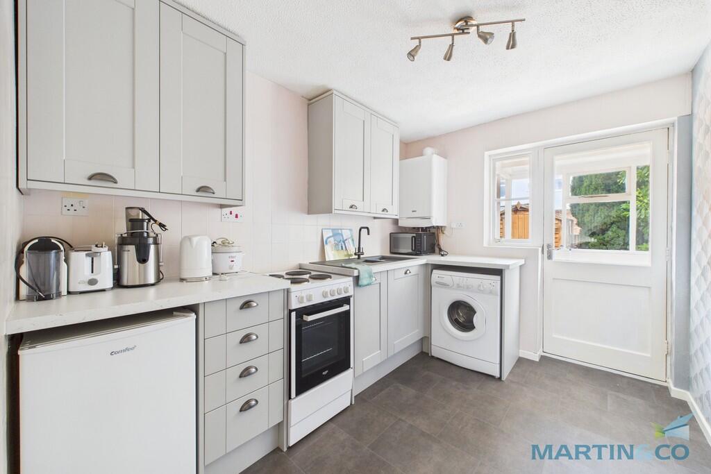 CAM01654G0-PR0212...