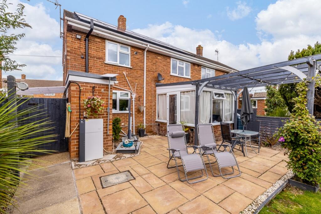 33 Lowgate Avenue (Bicker)-7