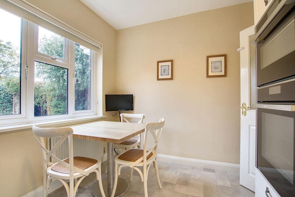 Kitchen / Breakfast Room