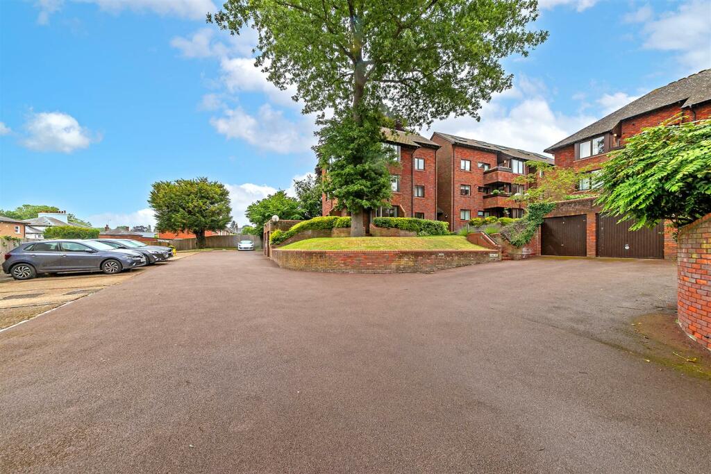 6TankerfieldPlace-27.jpg
