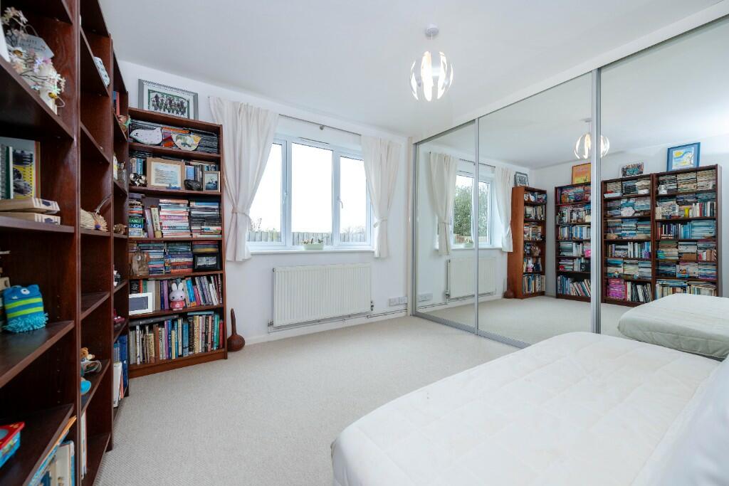Bedroom/Family Room