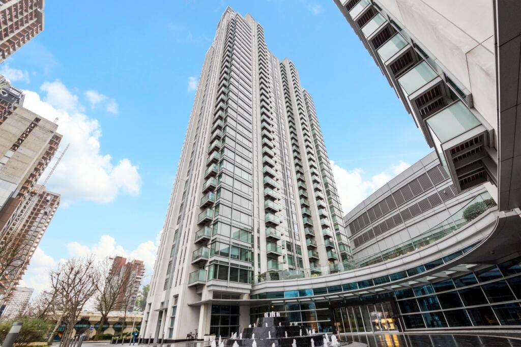 East Tower, Pan Peni