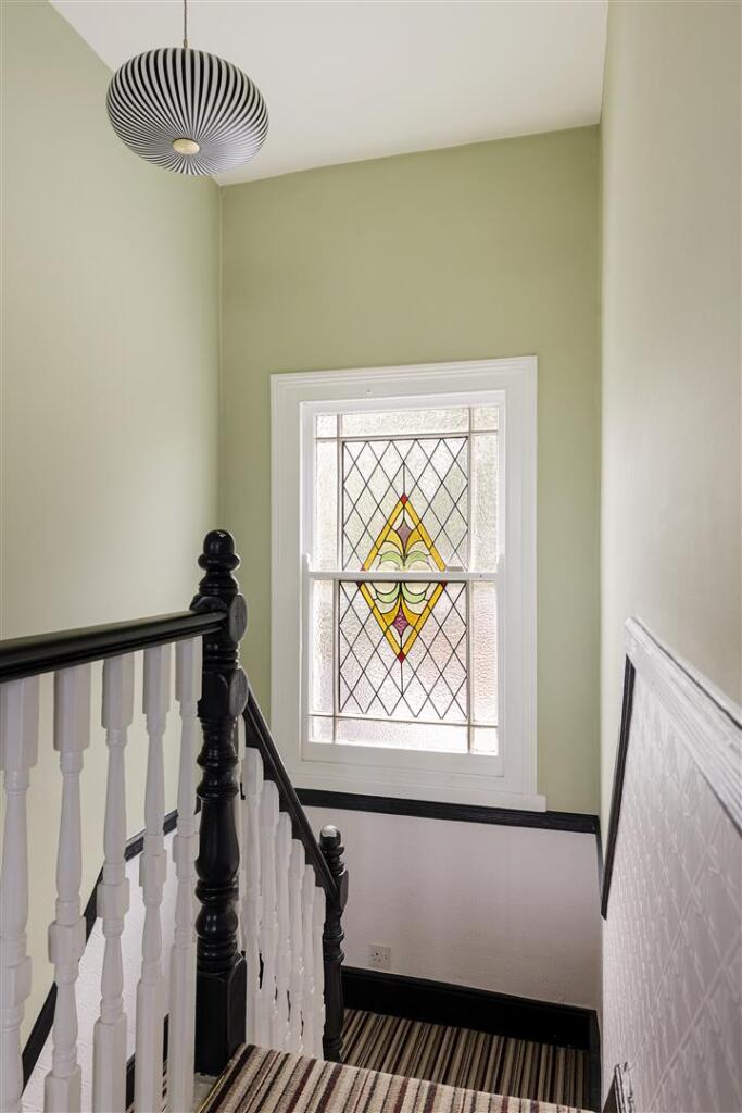 St. Albans Crescent, IG8