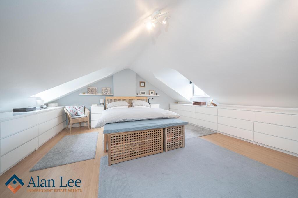 Bedroom One (First Floor)