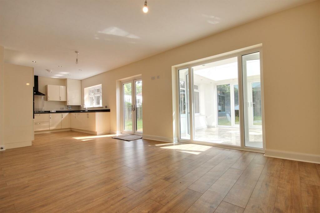 Living dining room