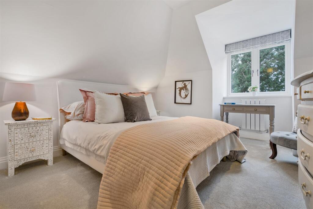 8 Montague Park-16.jpg