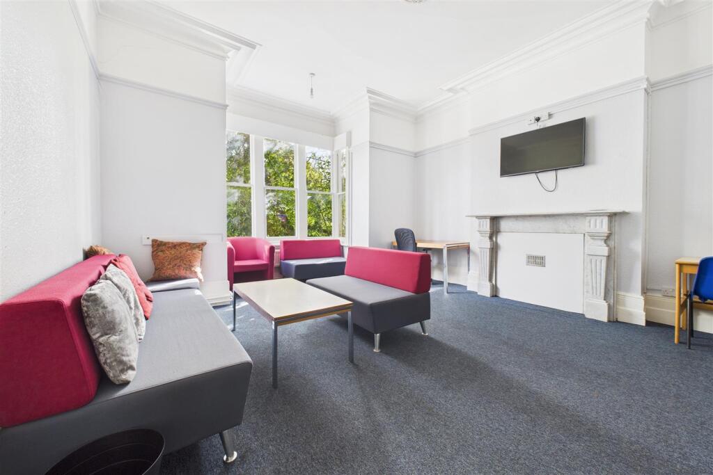 121 Redland Road, Redland, Bristol, BS6 6QX | Free