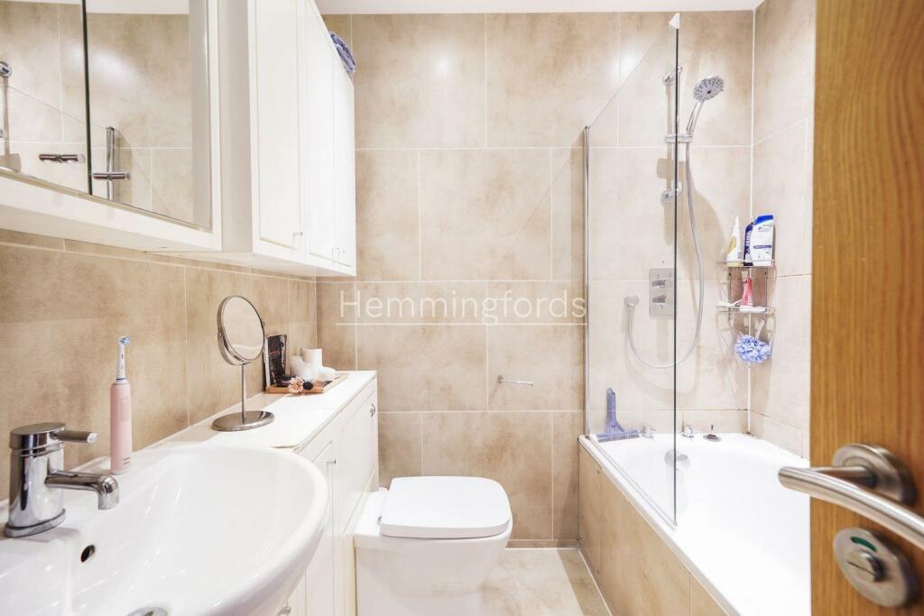 Flat 2, 90a St Johns Wood High Street - KGmmx4OABM
