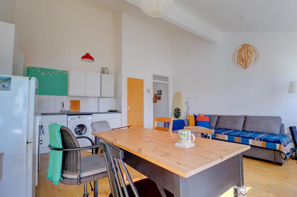 Living Kitchen .3.jpg